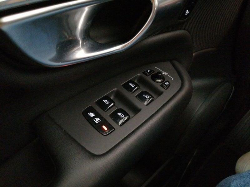 Volvo XC90 2.0 b5 Plus Bright awd 7p.ti auto