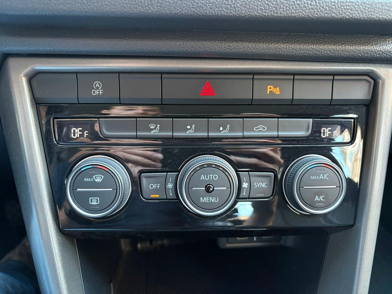Volkswagen T-Roc 2.0 TDI SCR Business BlueMotion Technology