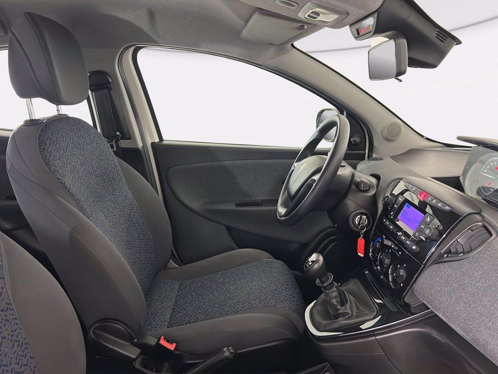 LANCIA Ypsilon 1.0 firefly hybrid silver s&s 70cv del 2022