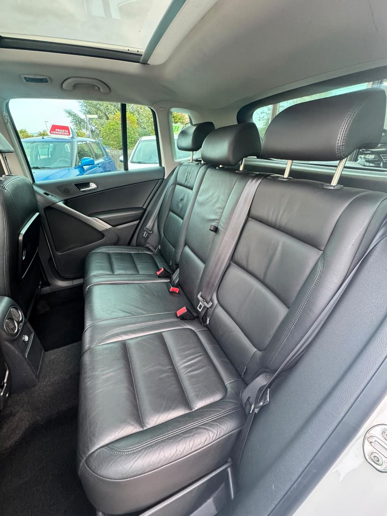 Volkswagen Tiguan 2.0 TDI 170 CV DPF Sport & Style (18°)