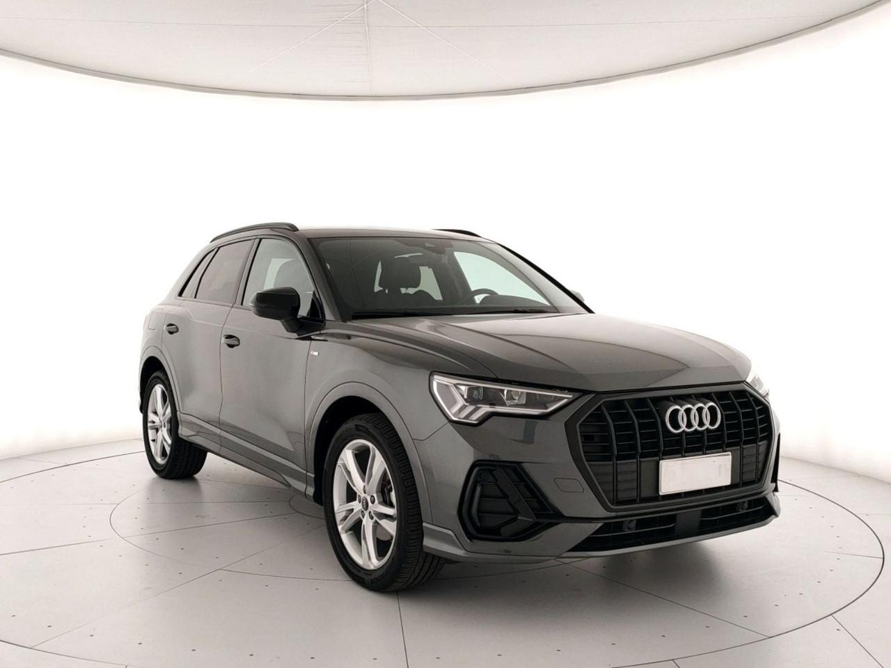 Audi Q3 35 2.0 tdi s line edition s-tronic