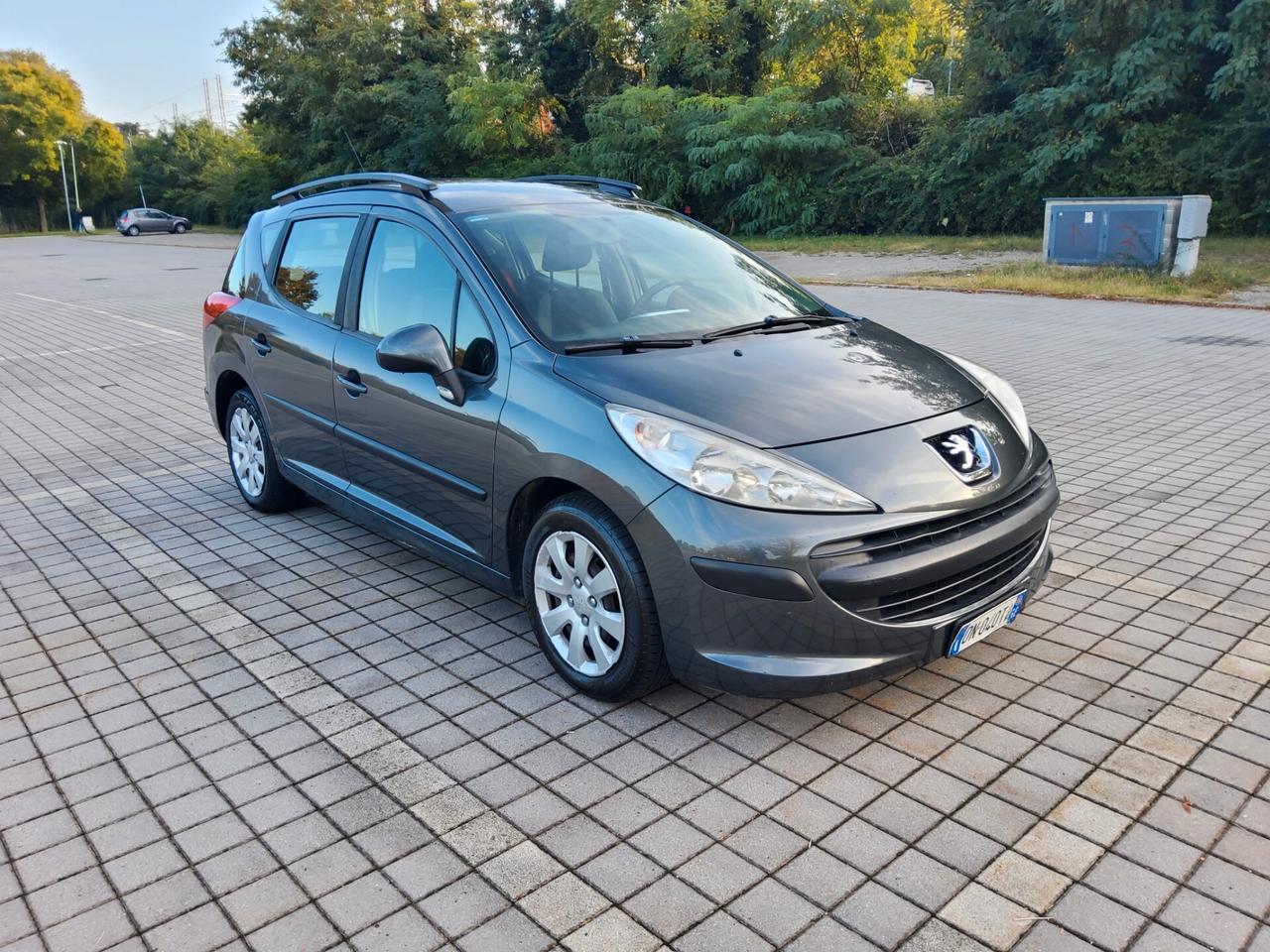 Peugeot 207 1.4 VTI GPL 95CV
