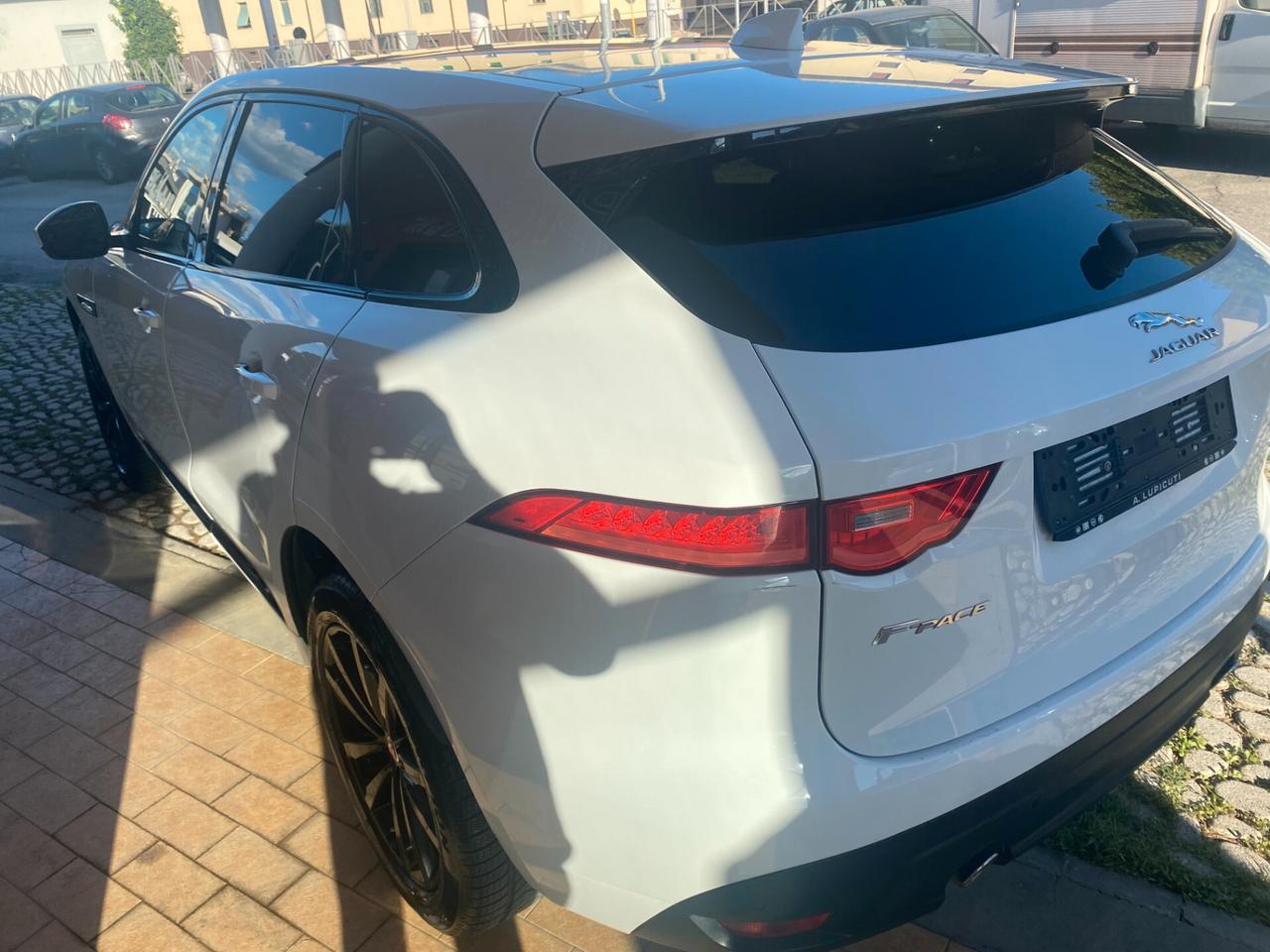Jaguar F-Pace 2.0 D 240 CV AWD aut. R-Sport