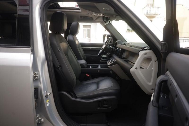 Land Rover Defender Land Rover Defender 2.0 SD4 240 110 First Edition AWD auto 177KW ANNO 2020