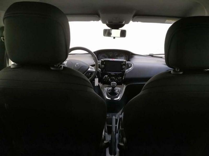 Lancia Ypsilon 1.0 firefly hybrid Gold Plus s&s 70cv 5p.ti