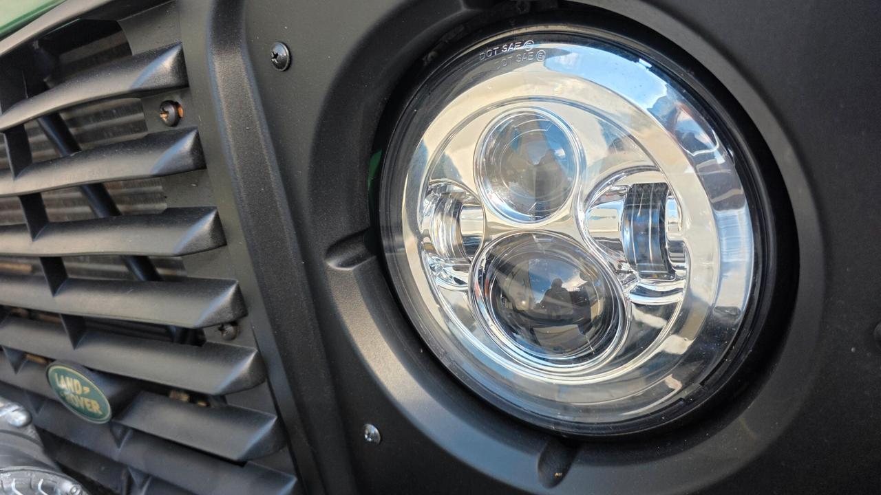 Land Rover Defender td5 pick up preparato omologato