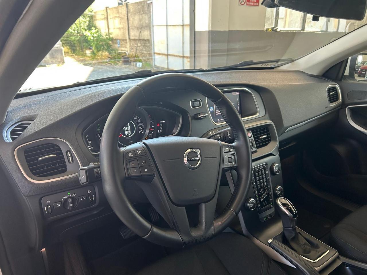 Volvo V40 D2 Geartronic Business