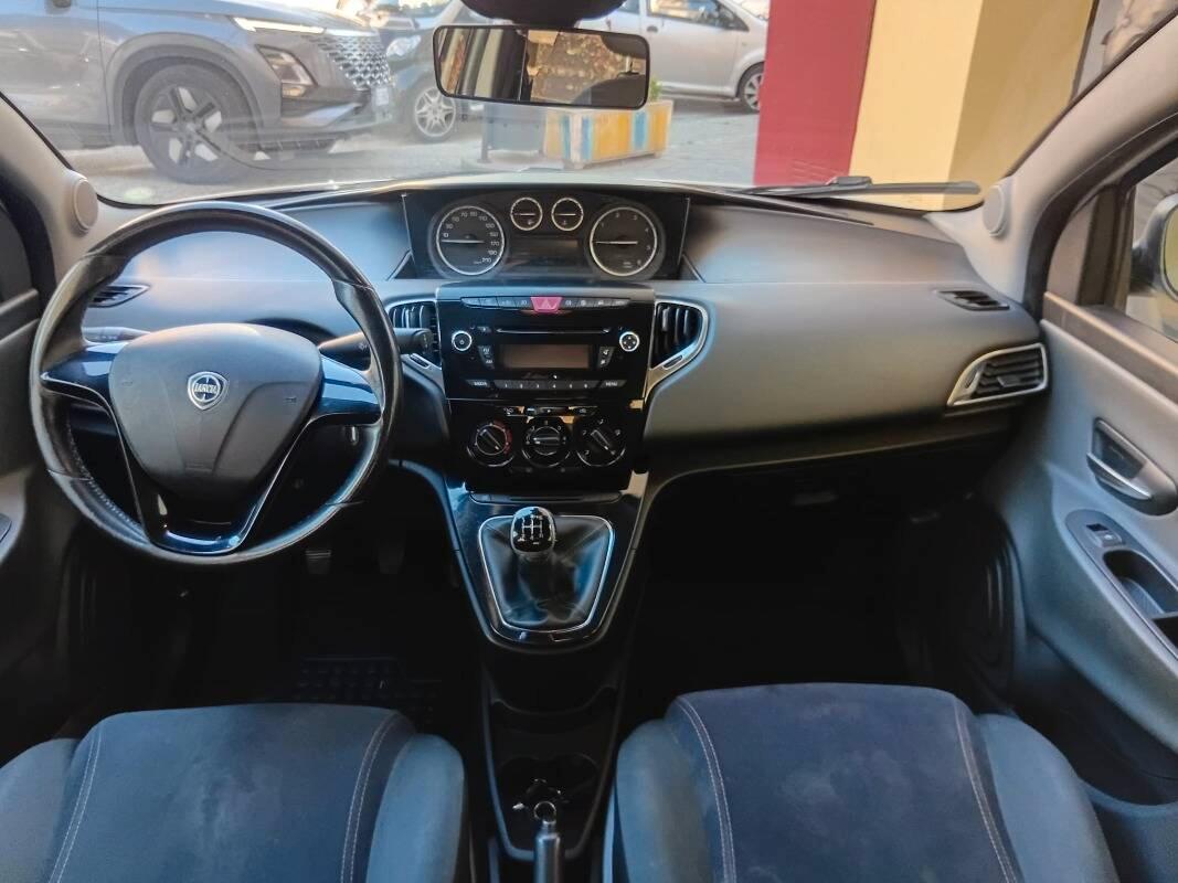 Lancia Ypsilon 1.3 mjt Silver s&s 95cv