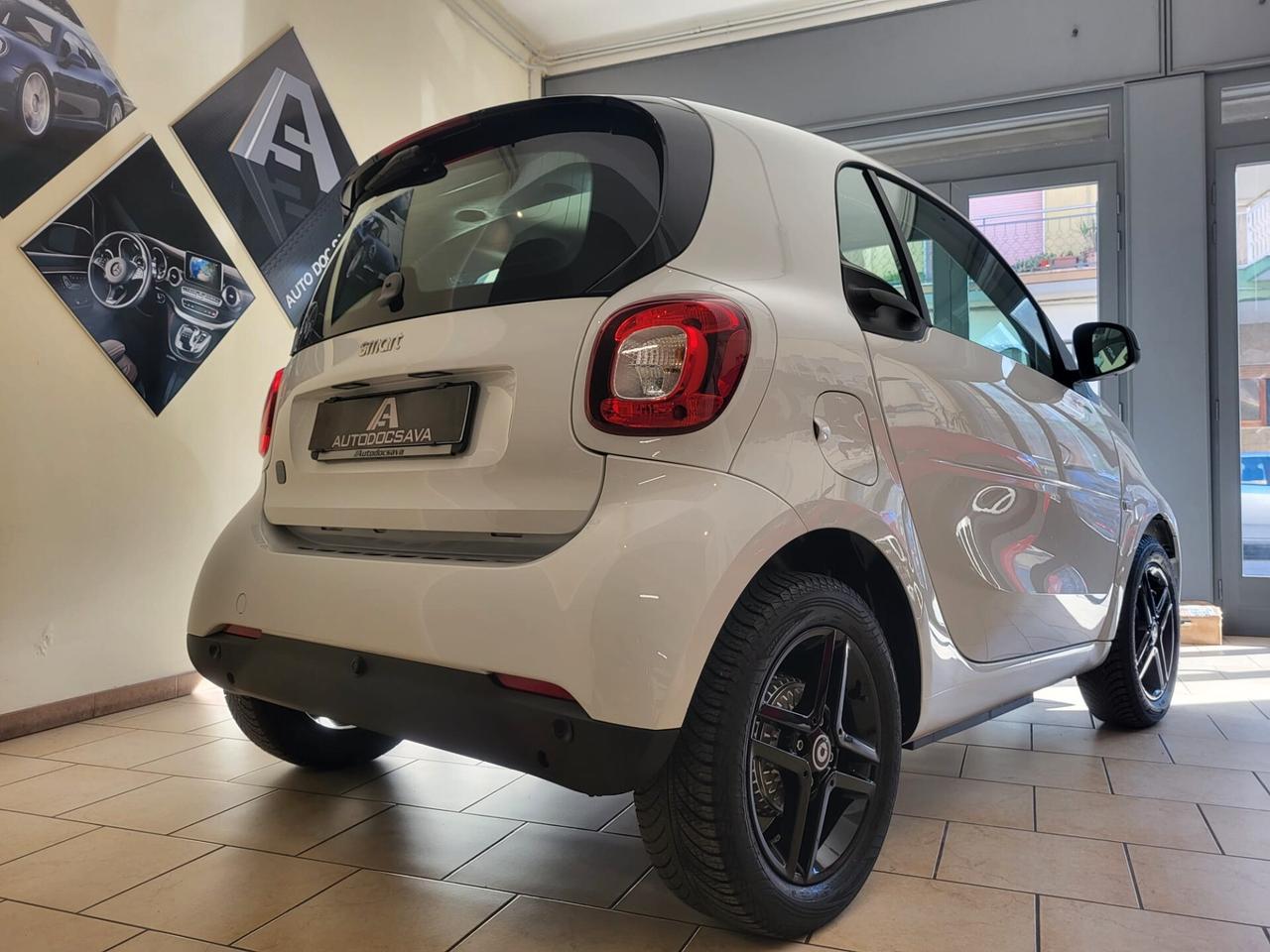 Smart ForTwo EQ Passion Navy Cerchi Black Fari Led...