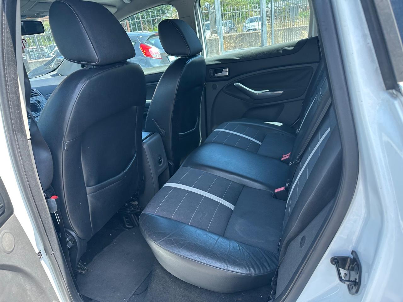 Ford Kuga Kuga+ 2.0 TDCi 136 CV 4WD DPF