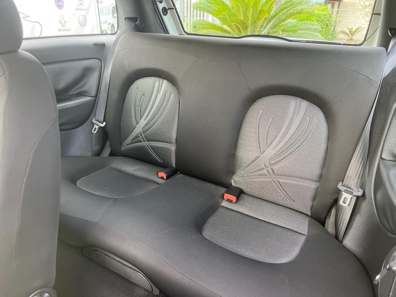 Lancia Ypsilon 1.2 69CV Unyca-2011"IMPECCABILE"