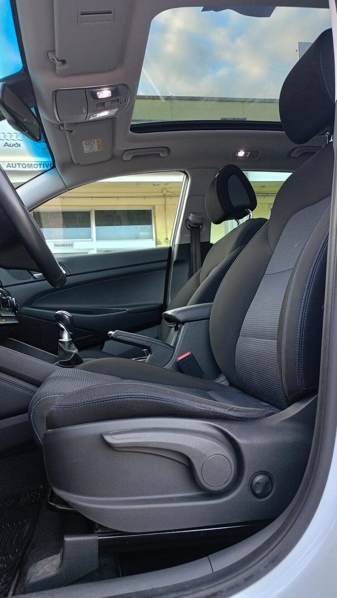 Hyundai TUCSON 1.7 CRDi 2WD Xpossible