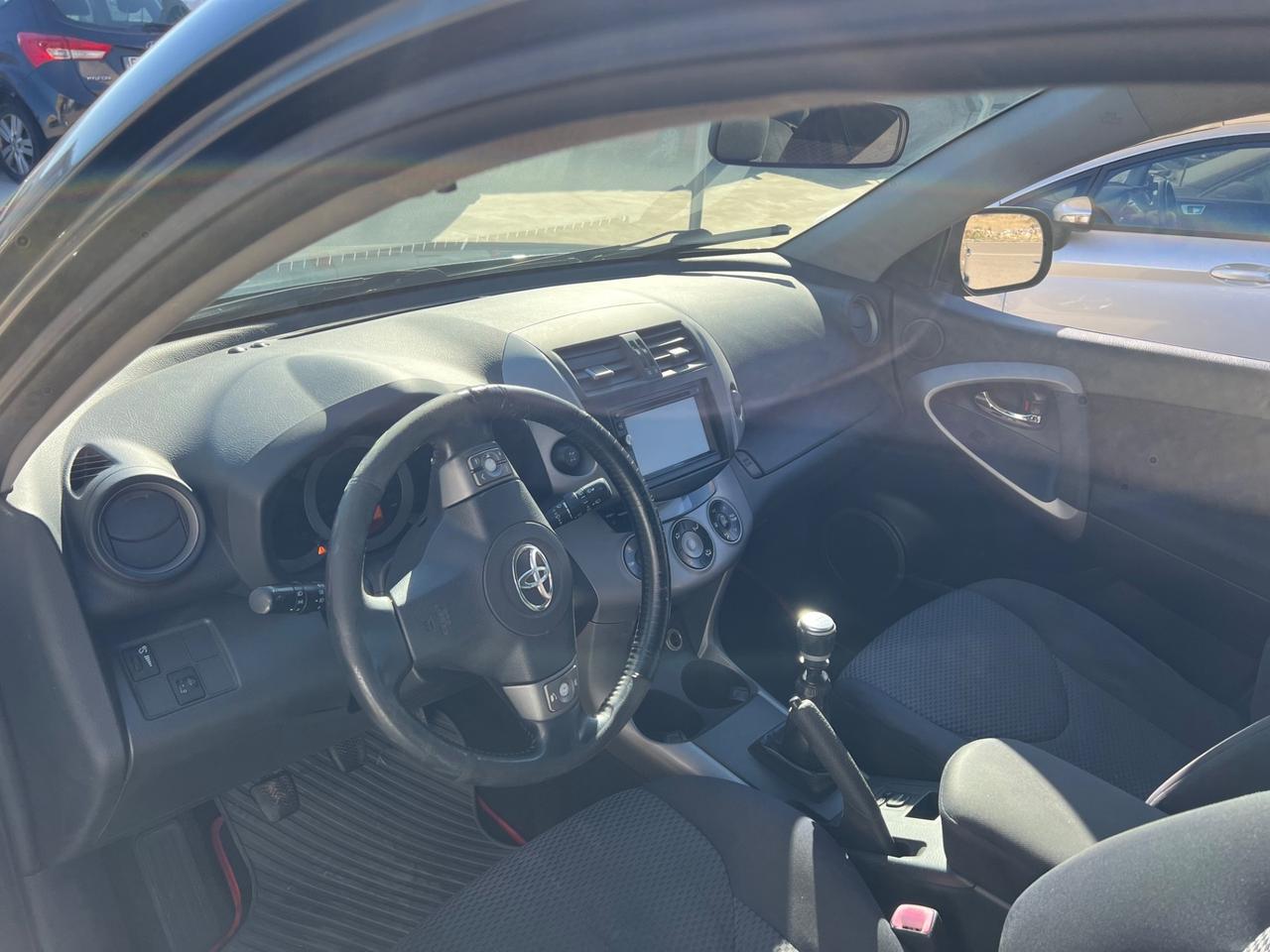 Toyota RAV 4 RAV4 2.2 D-4D 136 CV Sol