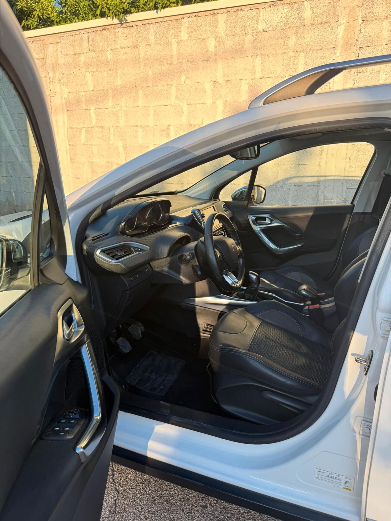 Peugeot 2008 1.6 Allure