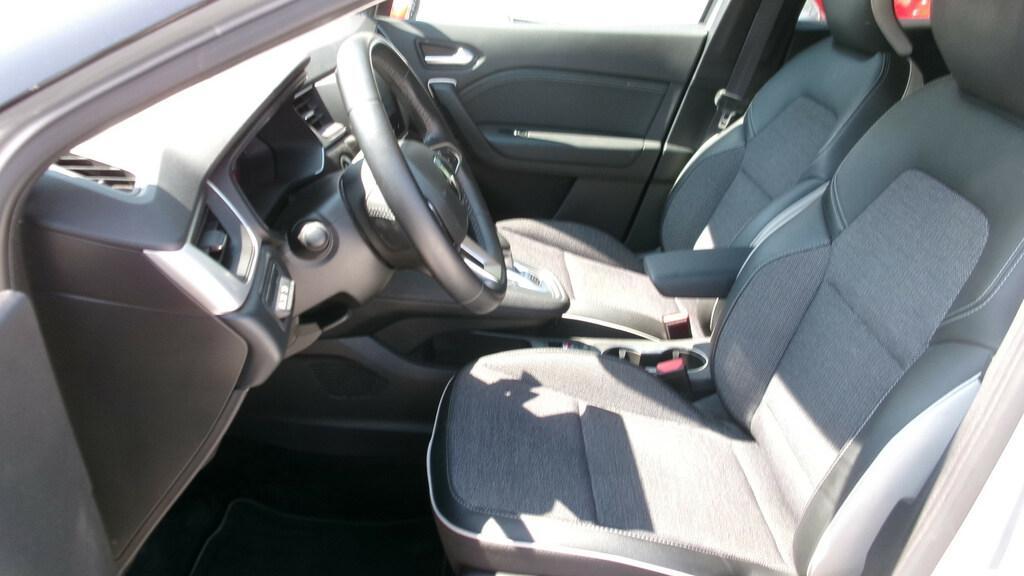 Renault Captur 1.6 Hybrid Techno E-Tech Auto