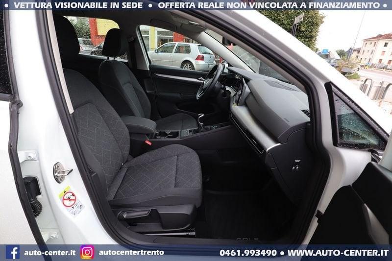 Volkswagen Golf 8 2.0 TDI Life 115 CV *GANCIO