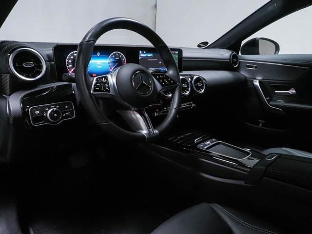 MERCEDES-BENZ CLA 180 Automatic Shooting Brake Progressive Advanced