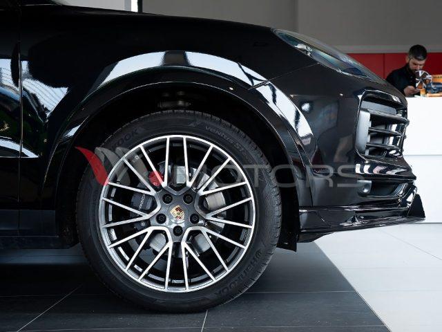 PORSCHE Cayenne 3.0 V6