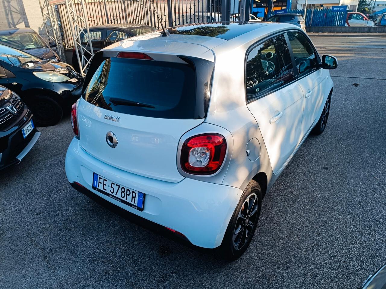 Smart ForFour 70 1.0 Youngster