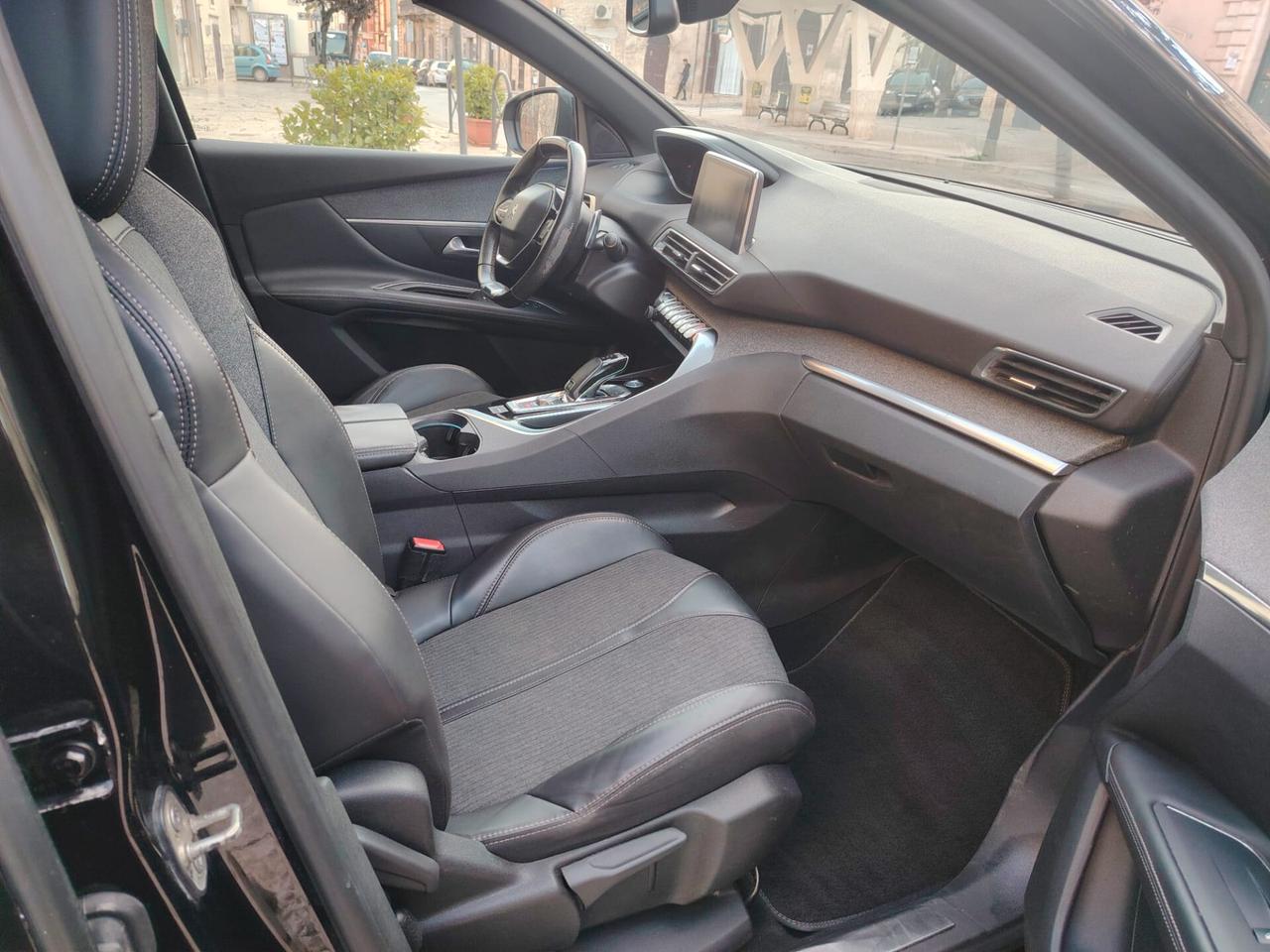 PEUGEOT 3008 1.6 HDI GT LINE