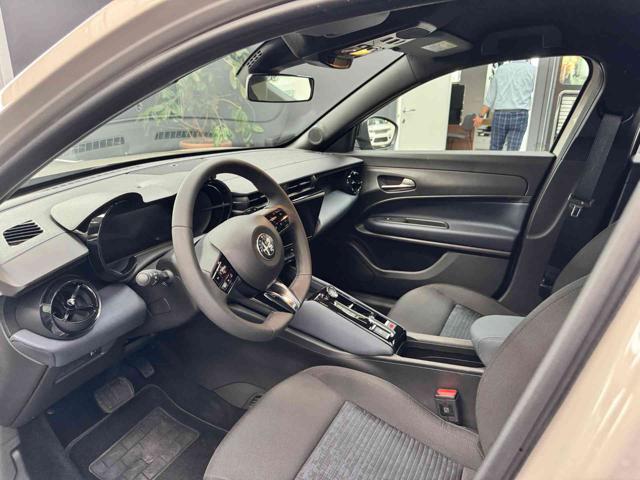 ALFA ROMEO Junior 1.2 136 CV Hybrid eDCT6