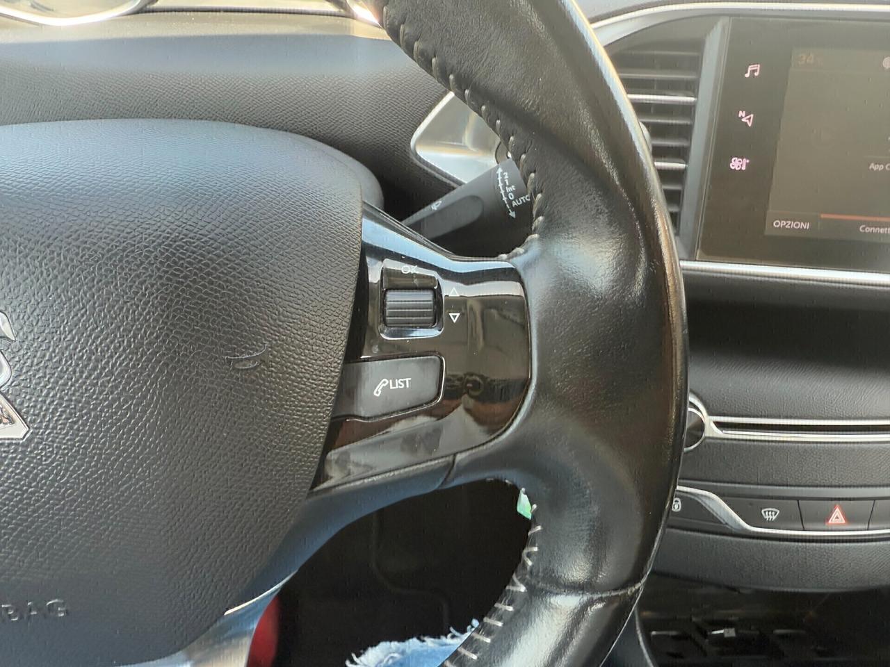 Peugeot 308 BlueHDi 100 S&S SW Active