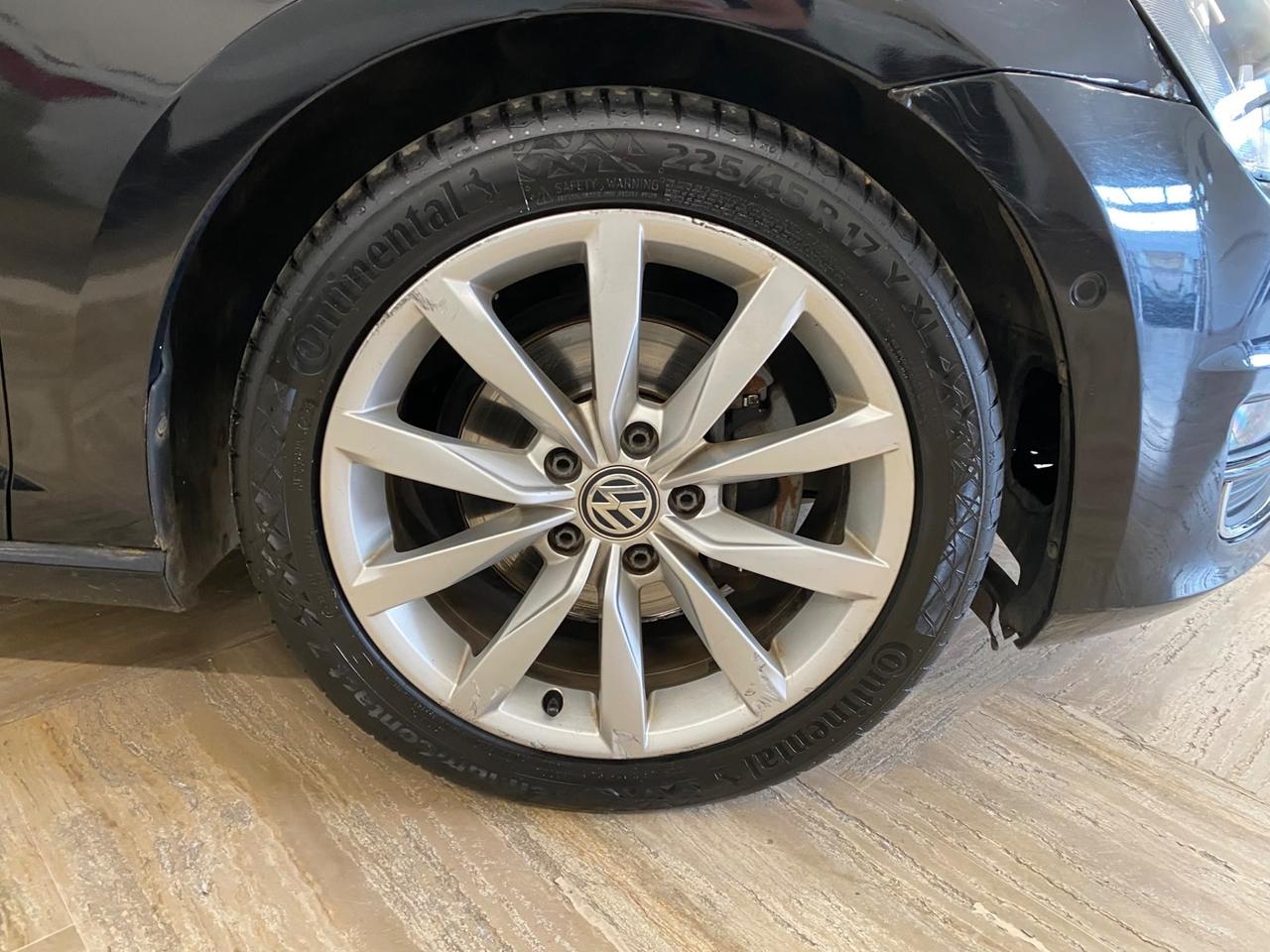 VOLKSWAGEN GOLF 7 COMFORTLINE 1.6 TDI DSG 2013