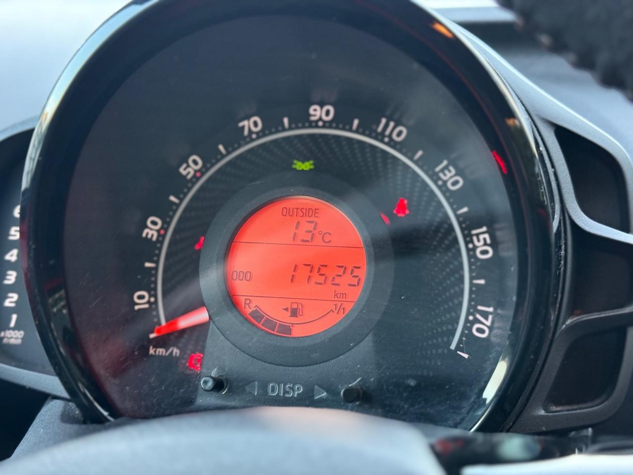 Toyota Aygo Connect 1.0 5 porte x-play + GARANTITA