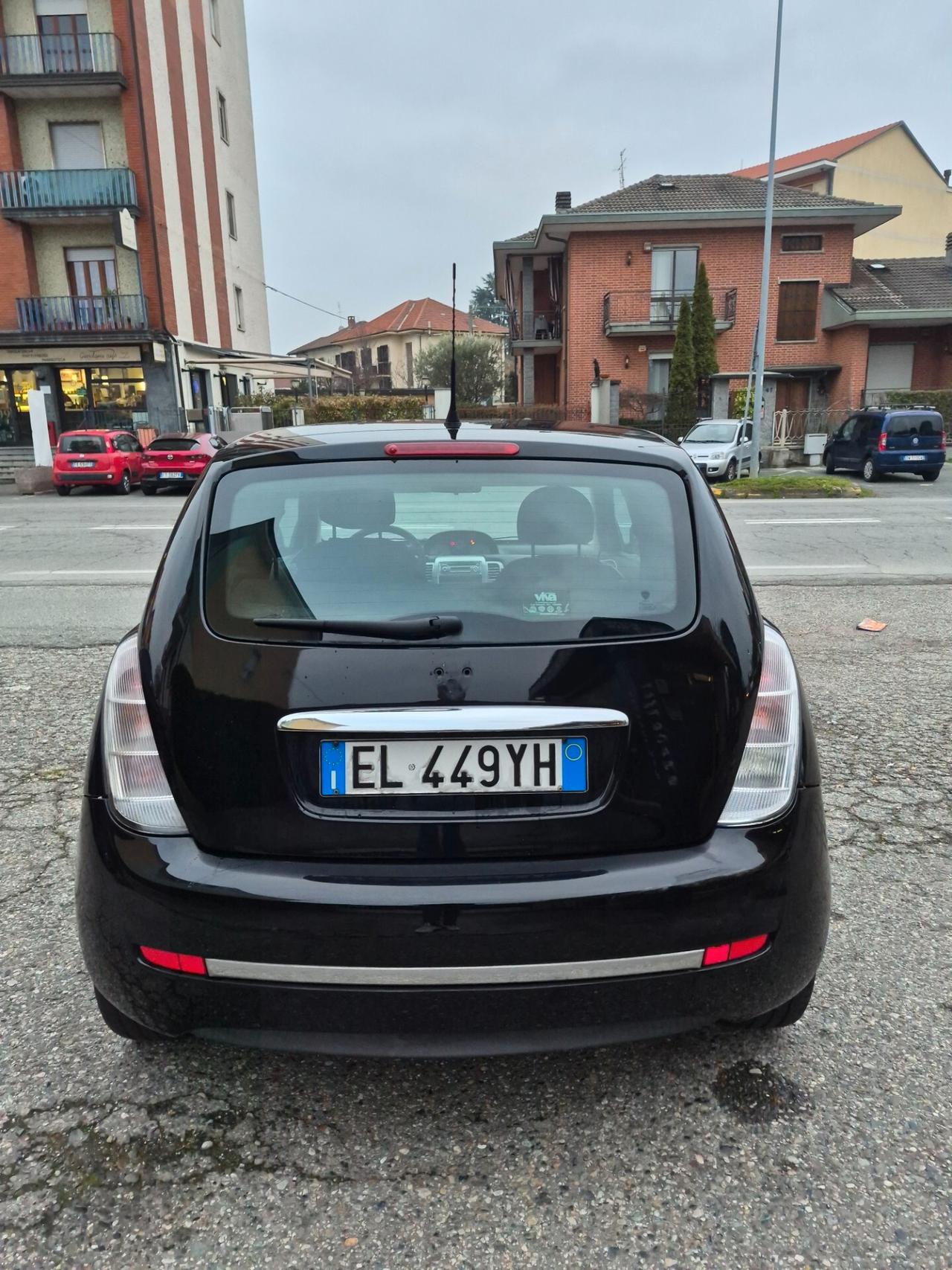 Lancia Ypsilon 1.4 Unyca Ecochic GPL