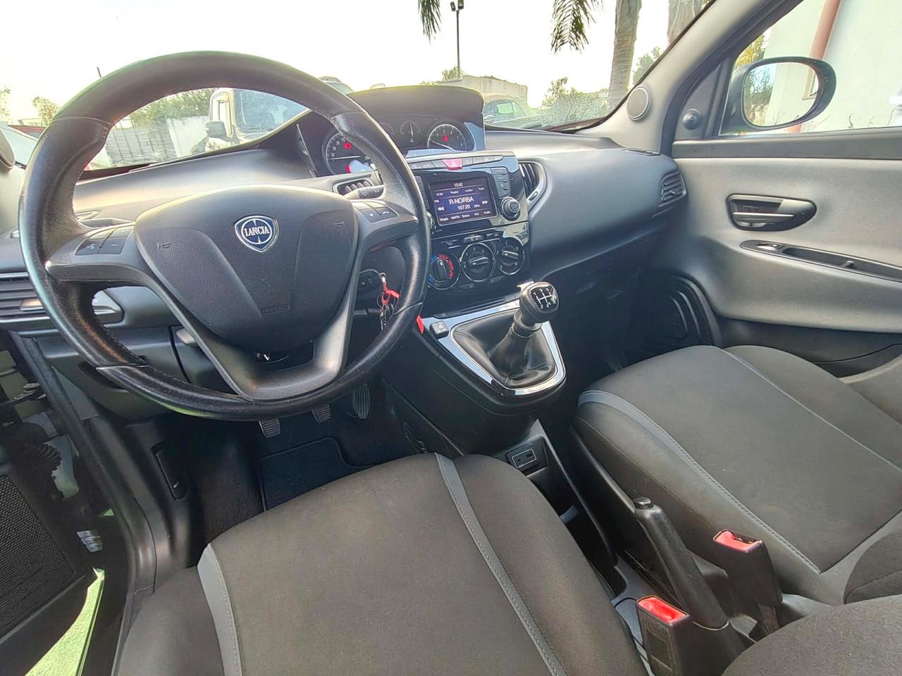 Lancia Ypsilon 1.2 Benzina / Gpl 69 CV 5 porte Gold - 2017