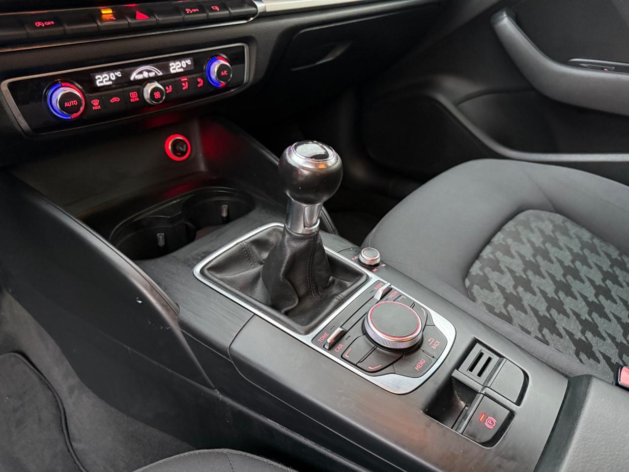 Audi A3 Sedan 1.6 TDI clean diesel Ambition