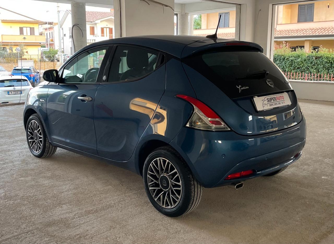LANCIA Ypsilon 1.0 Hybrid 70CV EcoChic GOLD