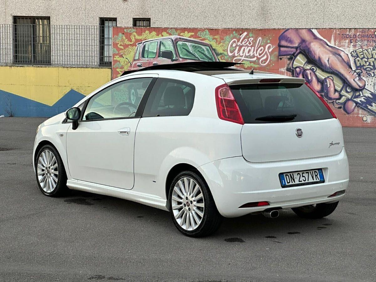 FIAT - Grande Punto - 1.4 T-Jet 16V 3p. Sport