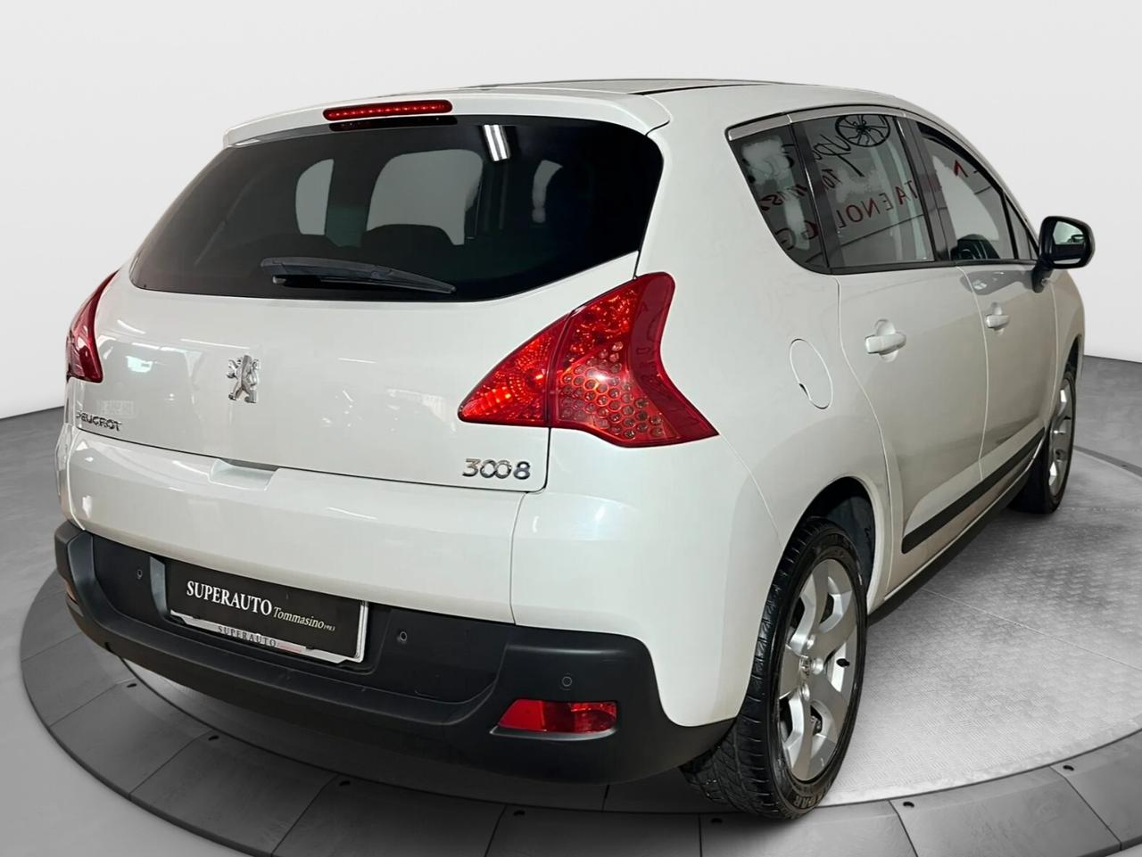 Peugeot 3008 1.6 HDi 112CV cambio automatico Business