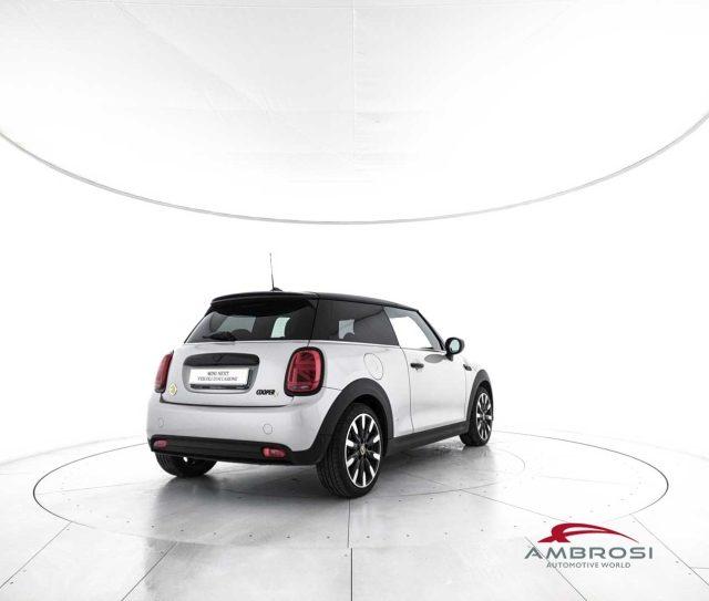 MINI Cooper SE 3 porte SE Classic Premium Package