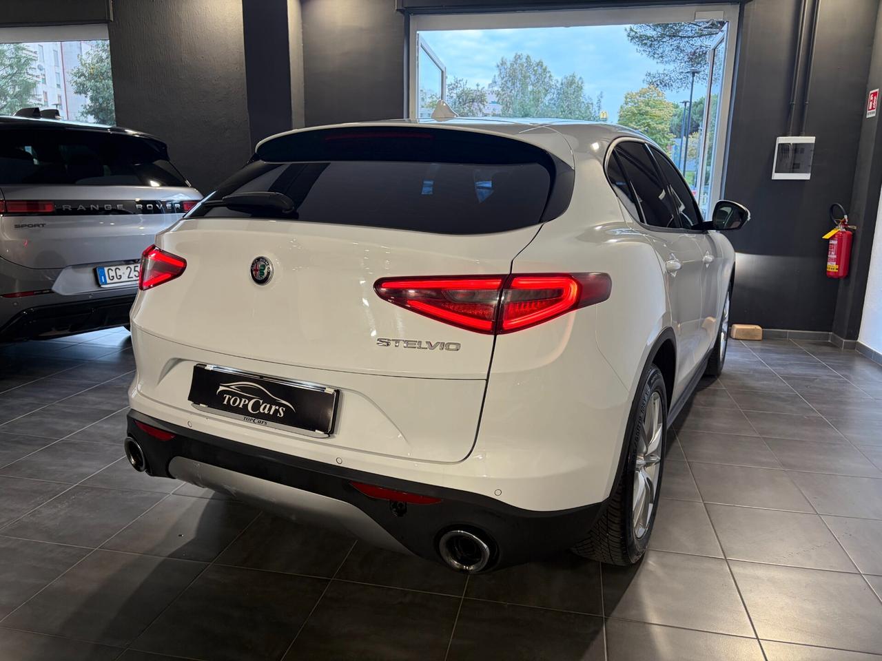 Alfa Romeo Stelvio 2.2 Turbodiesel 190 CV AT8 RWD Super