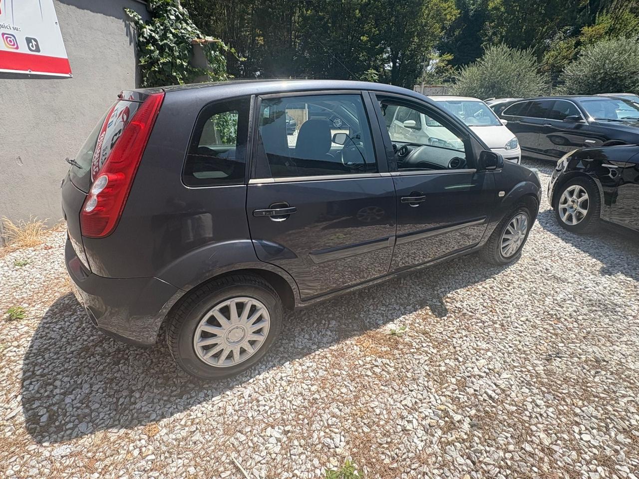 Ford Fiesta 1.2 5p. Titanium 75CV Ok Neopatentati
