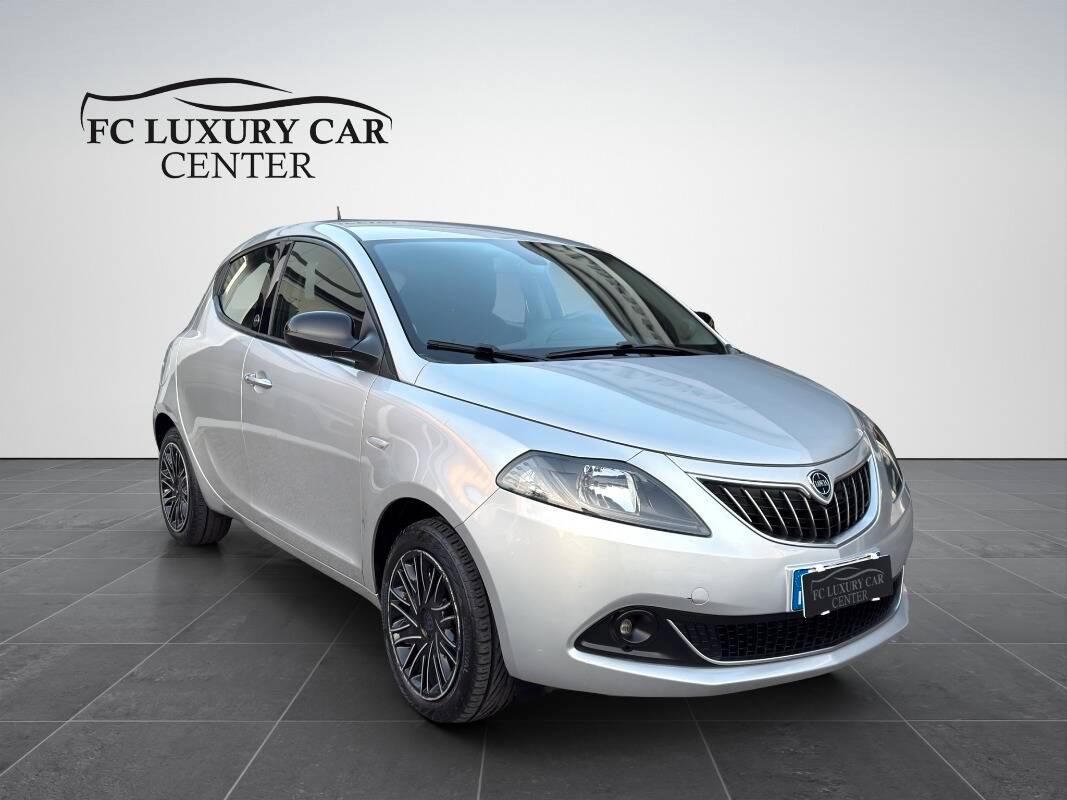 Lancia Ypsilon III 1.0 firefly hybrid Silver s&s 70cv