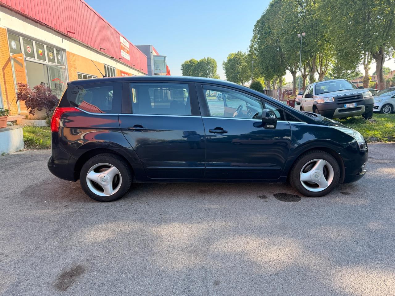 Peugeot 5008 1.6 HDi 112CV Family 7 posti