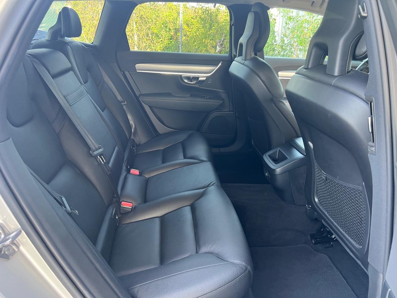 Volvo V90 D3 Momentum FINANZIABILE