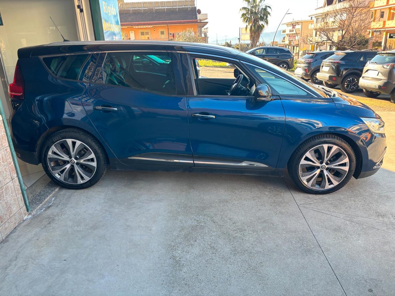 Renault Grand Scenic dCi 110 CV Intens 7POSTI