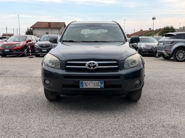 Toyota RAV 4 RAV4 2.2 D-4D 177 CV Luxury