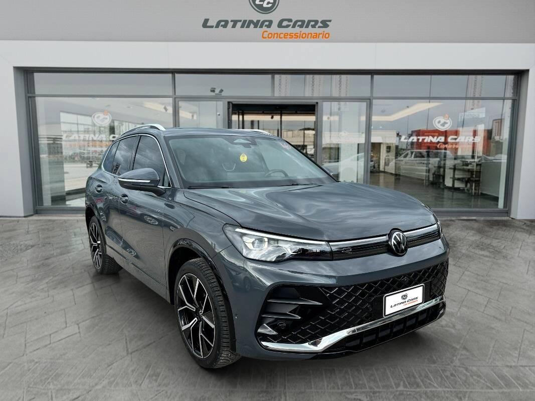 Volkswagen Tiguan 2.0 tdi R-Line 4motion 193cv dsg TETTO APRIBILE