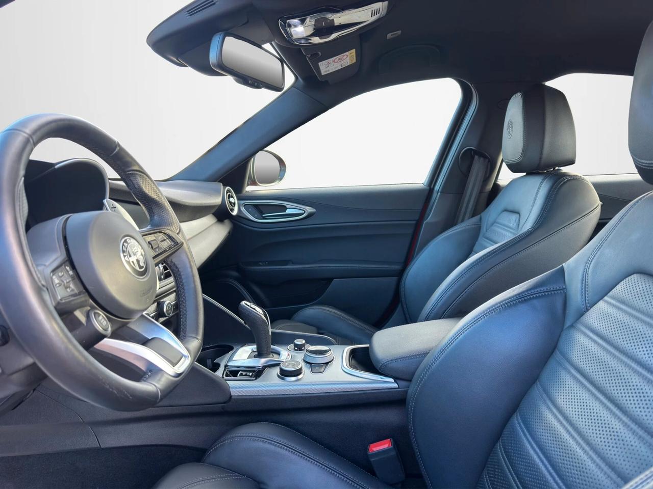 Alfa Romeo Giulia 2.0 Turbo 280 CV AT8 AWD Q4 Veloce