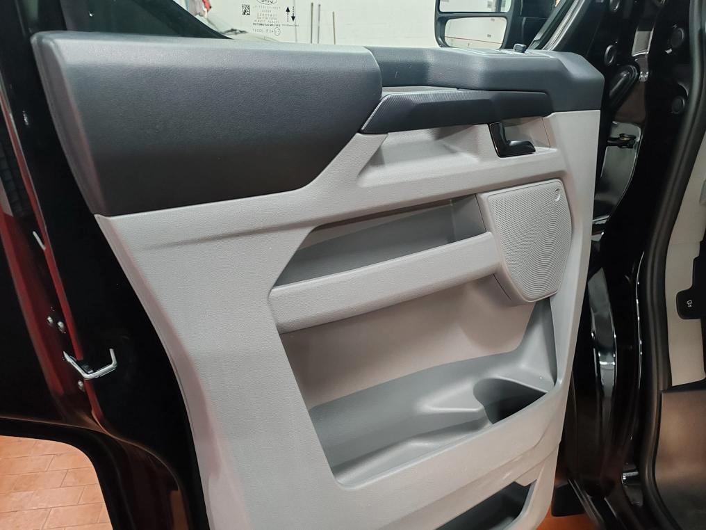 FORD Transit Custom V710 320 2.0 ecoblue 150cv combi M1 Titanium L1H1