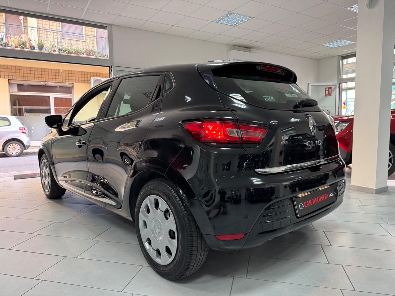 Renault Clio dCi 8V 75 CV 5 porte Moschino Intens