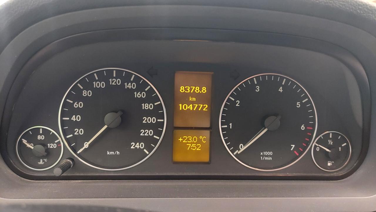 Mercedes-benz A 160 - BlueEFFICIENCY Premium