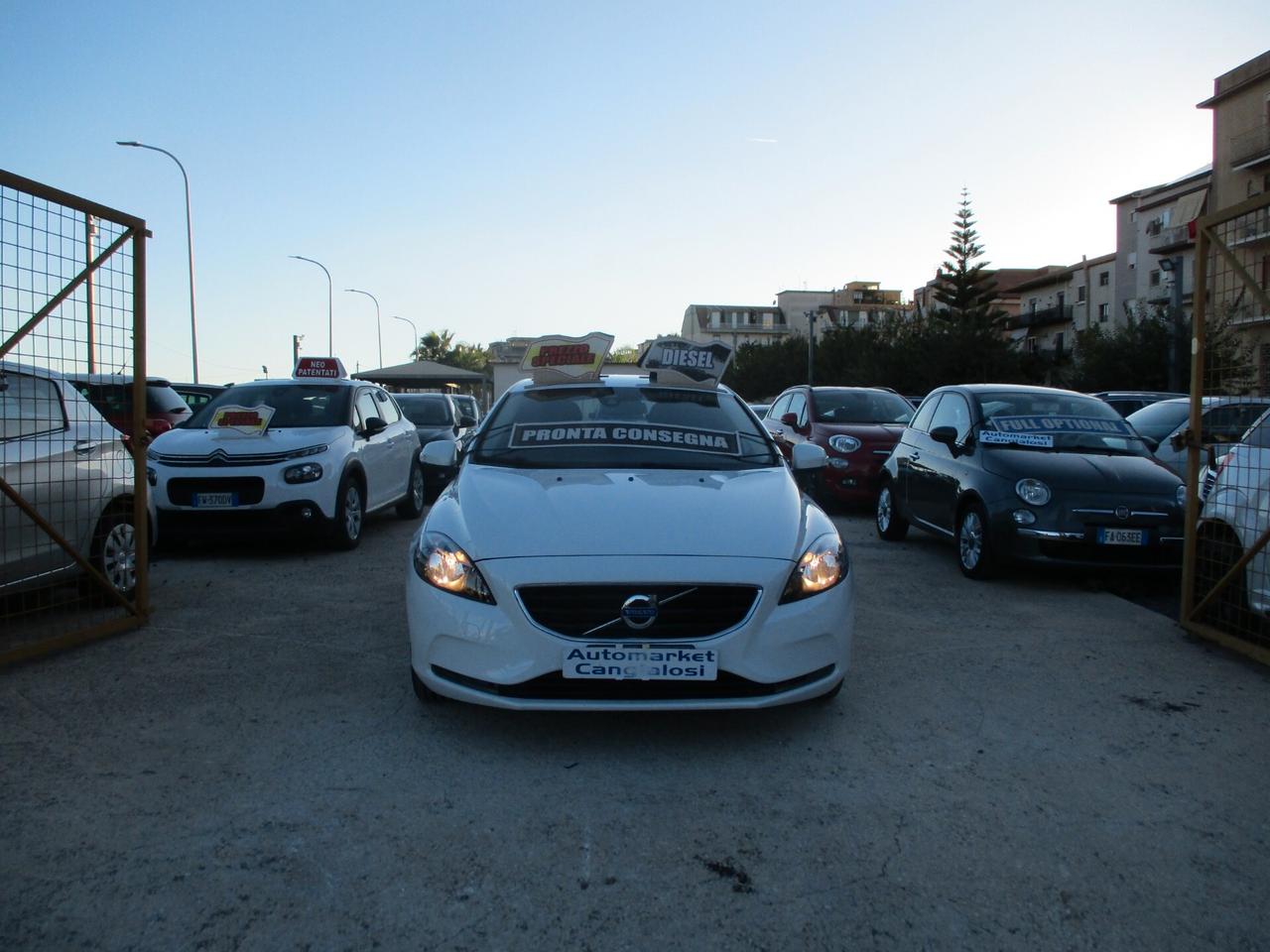 Volvo V40 D2 1.6 D FULL OPTIONAL (NAVI) 2016