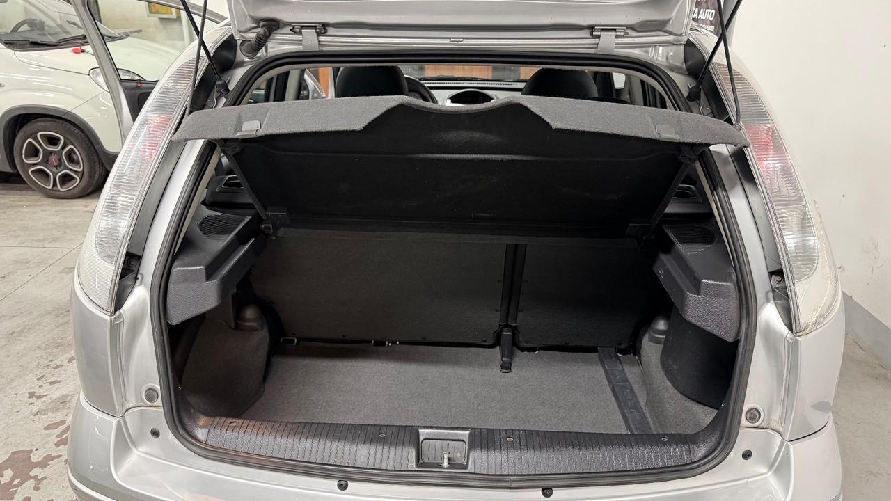 Opel Corsa 1.2i 16V cat 5 porte Silverline