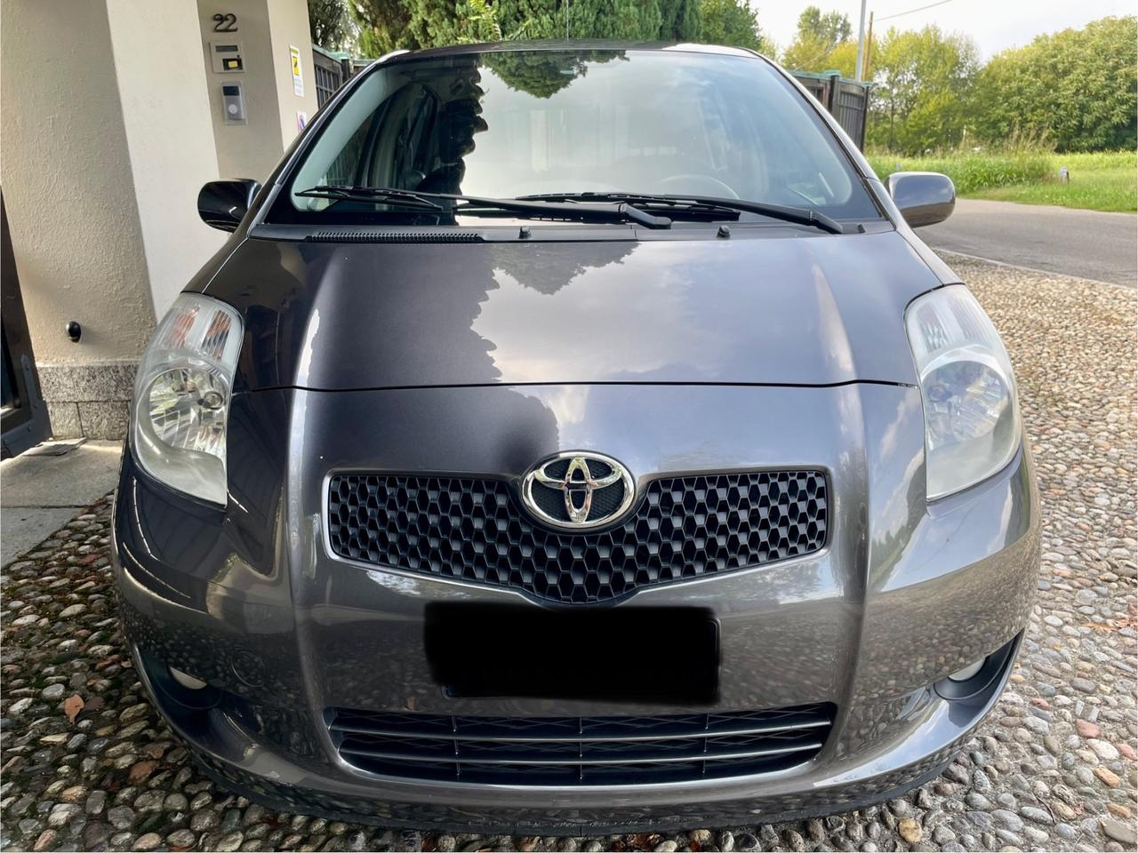 Toyota Yaris 1.3 Navi *UNICO PROPRIETARIO*
